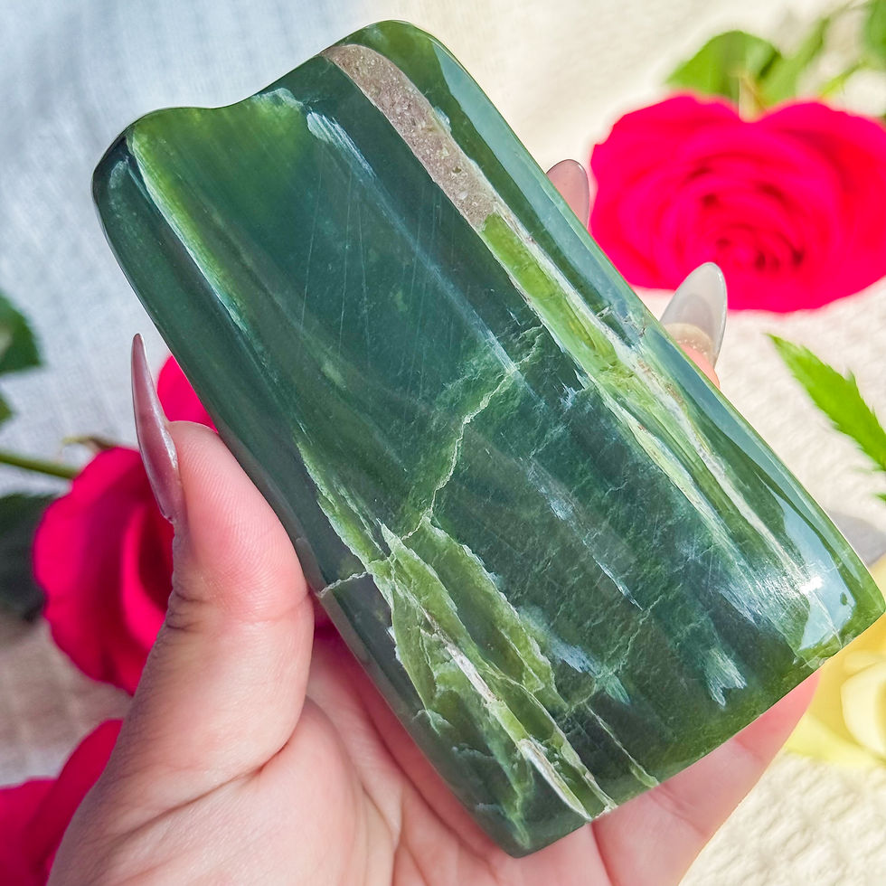 Thumbnail: Premium Green Tremolite Freeform – Polished Healing Crystal