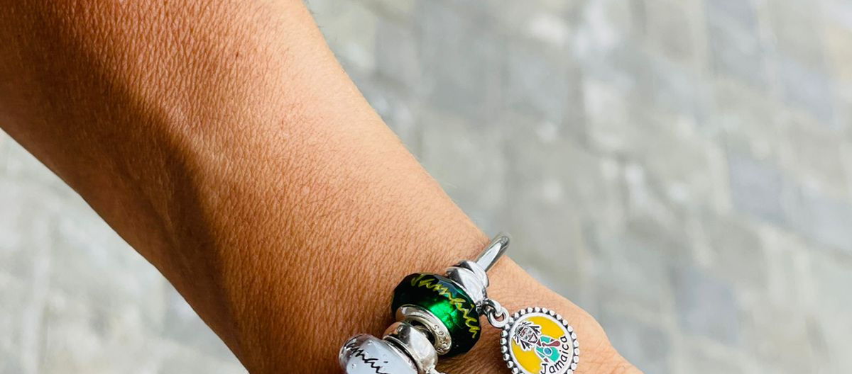 zoom in on charms.jpg