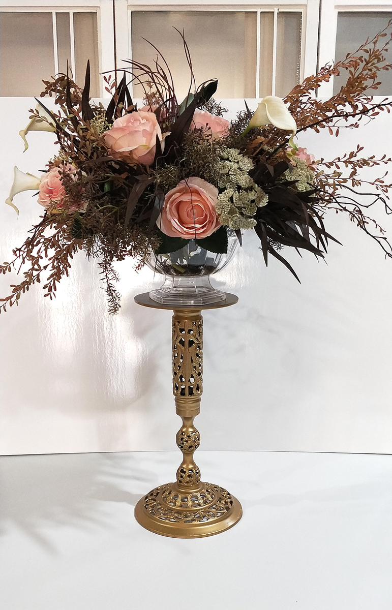 Gold Metal Flower Stand 2 rdc