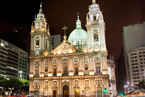 IGREJA DA CANDELÁRIA A NOITE.jpg