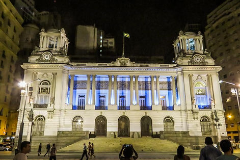 CAMARA DE VEREADORES A NOITE.jpg