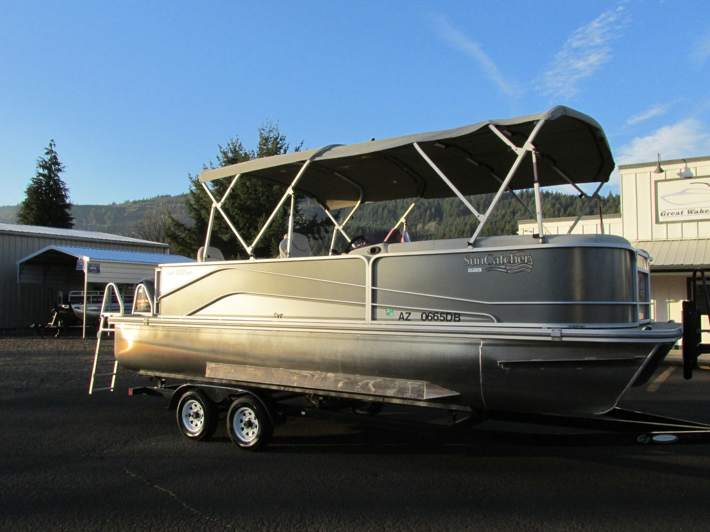 2020 Sun Catcher V22RF