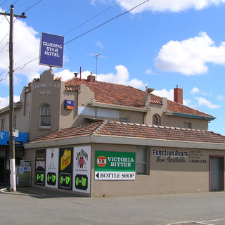Guiding Star Hotel Geelong Rd 2006 Photo 01.JPG