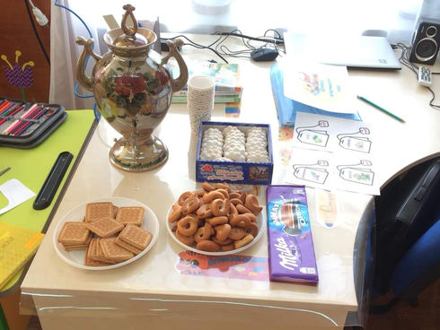 Смачне чаювання у міжнародний день чаю🍵🥐