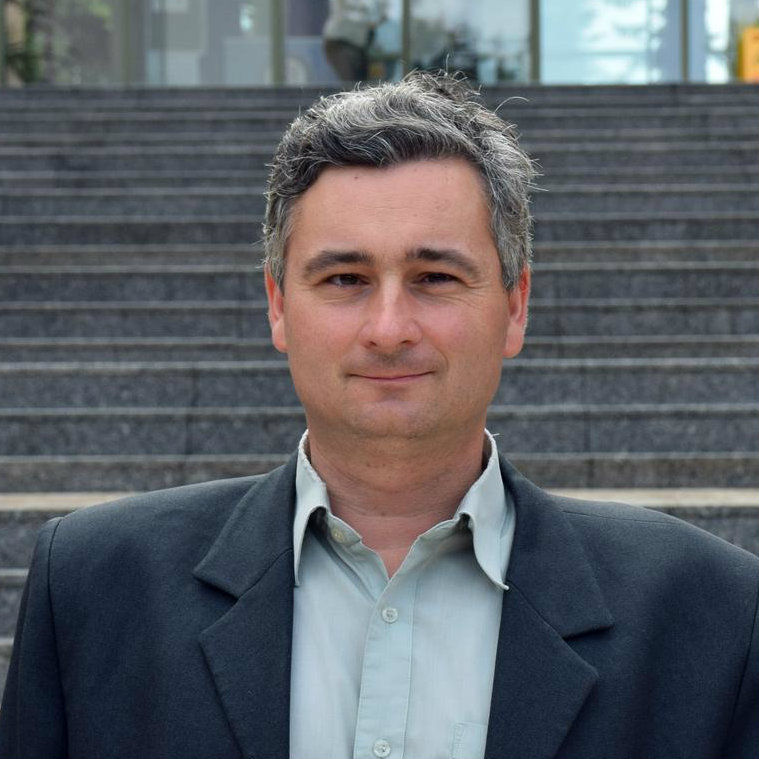 Dr. Hetesi Zsolt tudományos főmunkatárs, kutató, egyetemi előadó