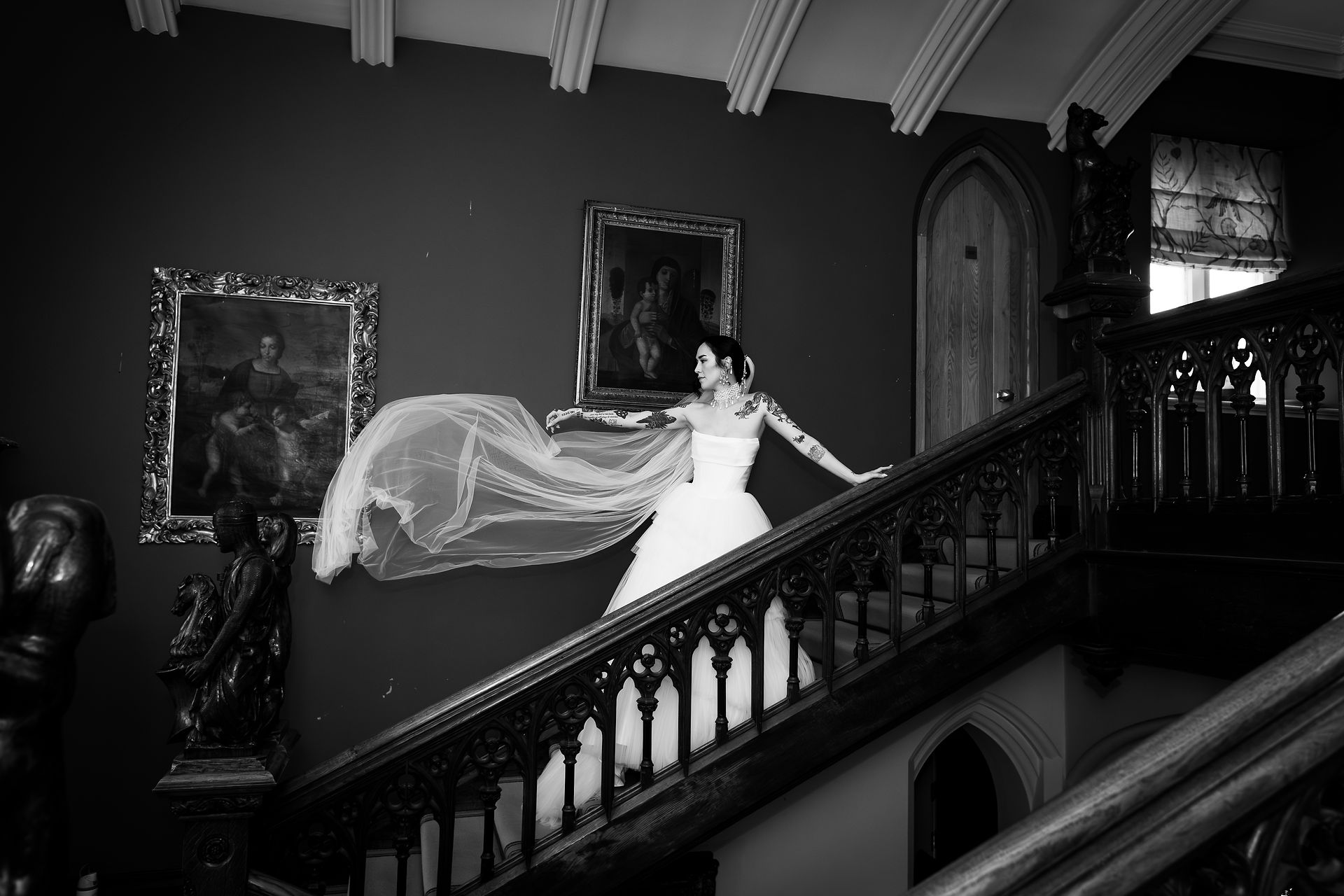 bride vail blowing 