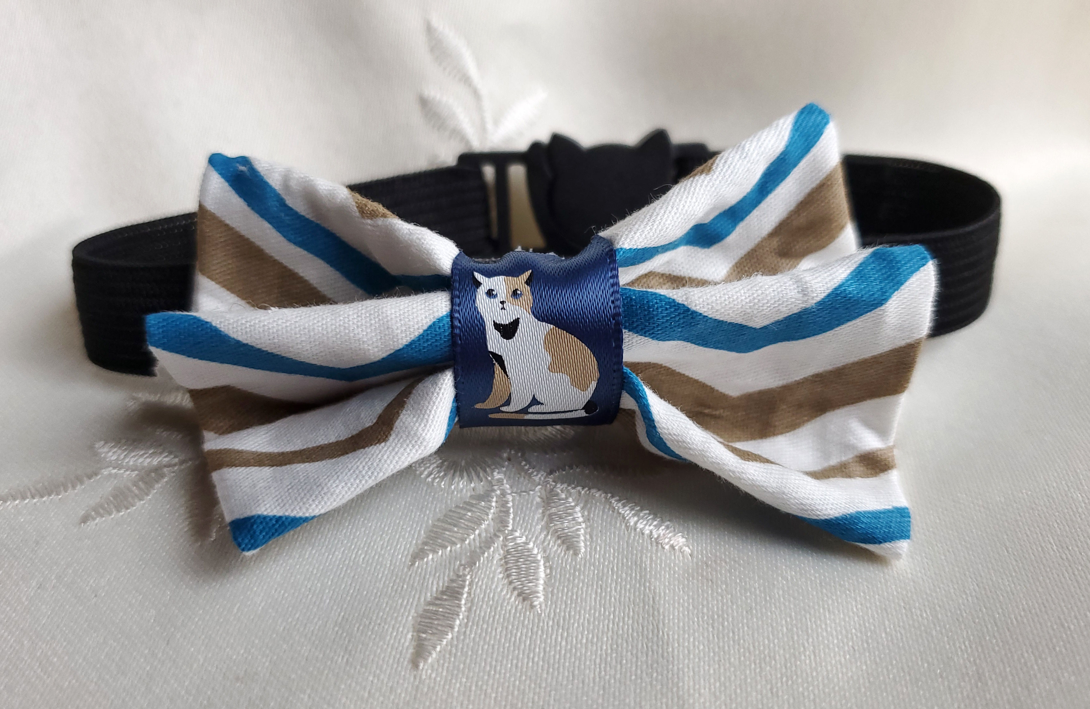 Light Blue Stripe with Cat