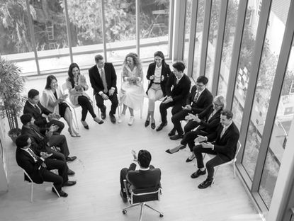 33 Fragen fĂŒr eine positive Meetingeröffnung