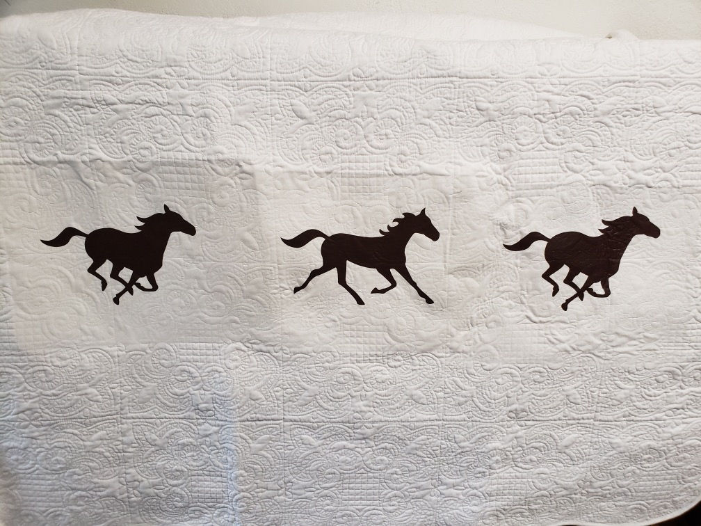 3 Running Horses Quilt