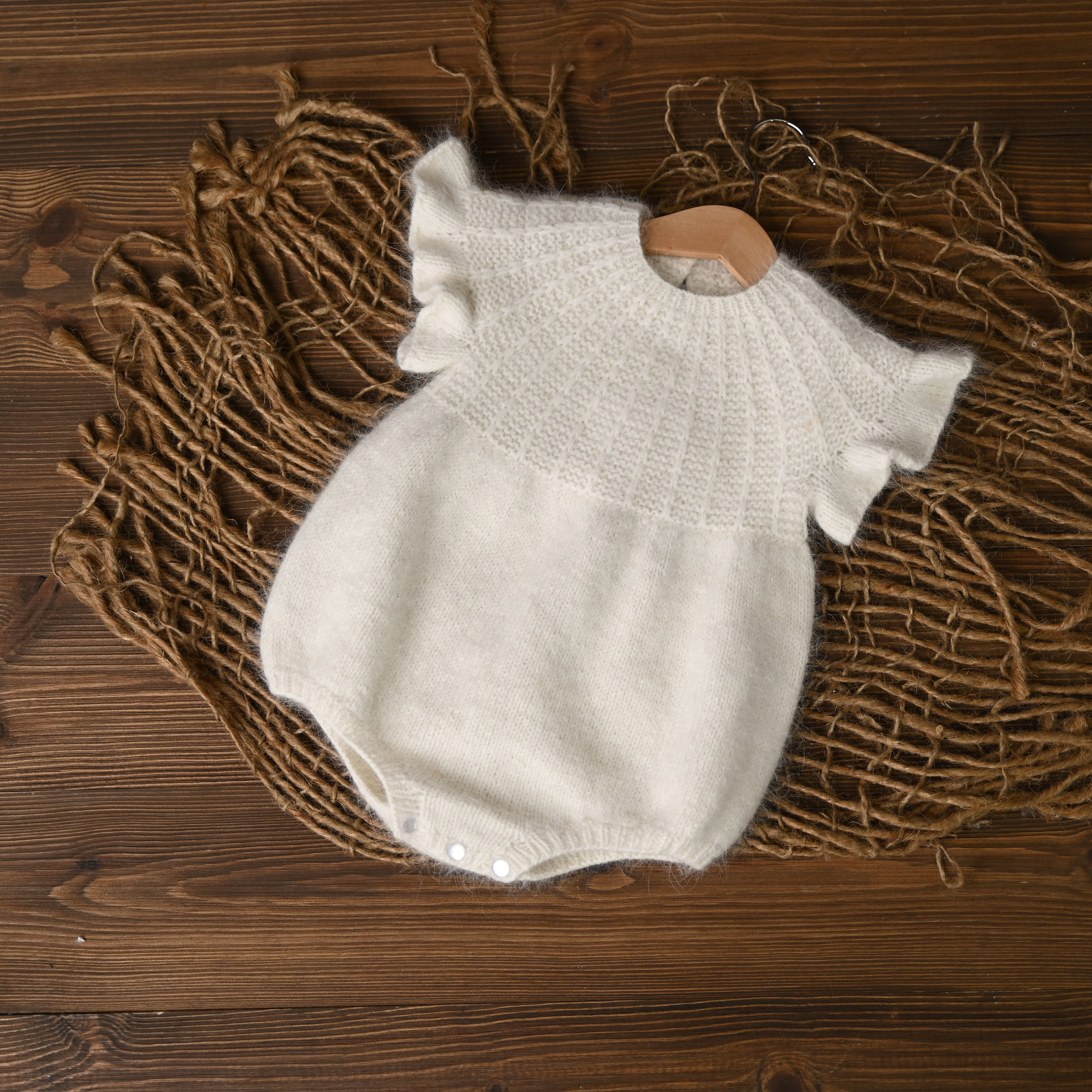 White collection - בגד גוף אנגורה