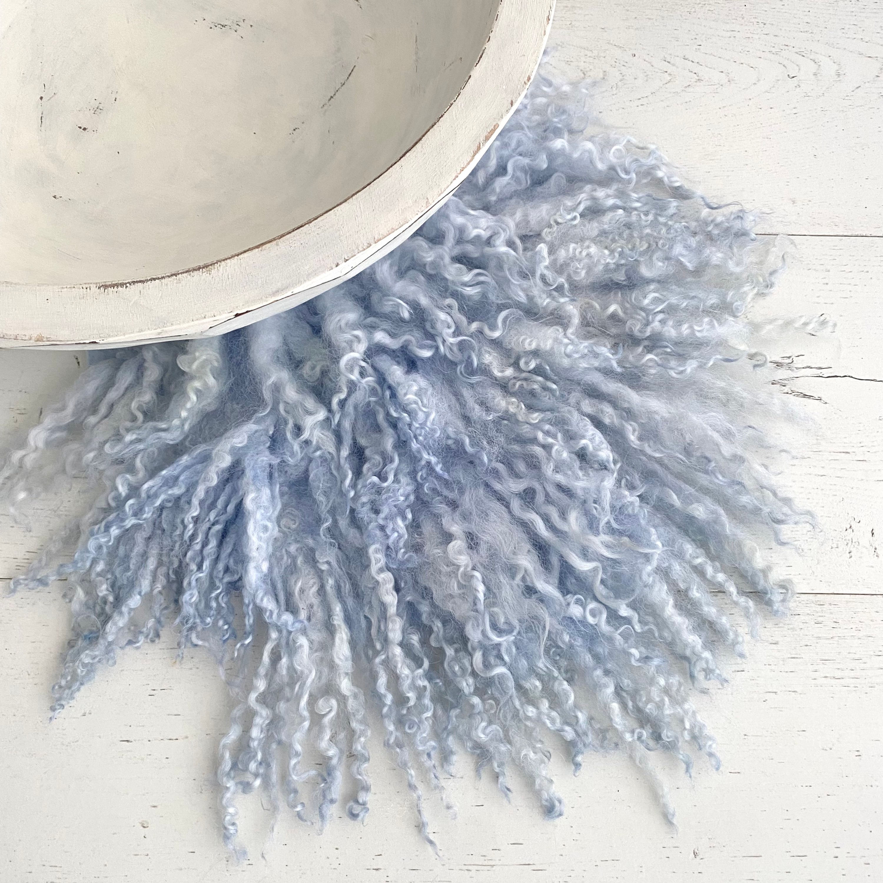 שטיחון פינה מתולתל תכלת