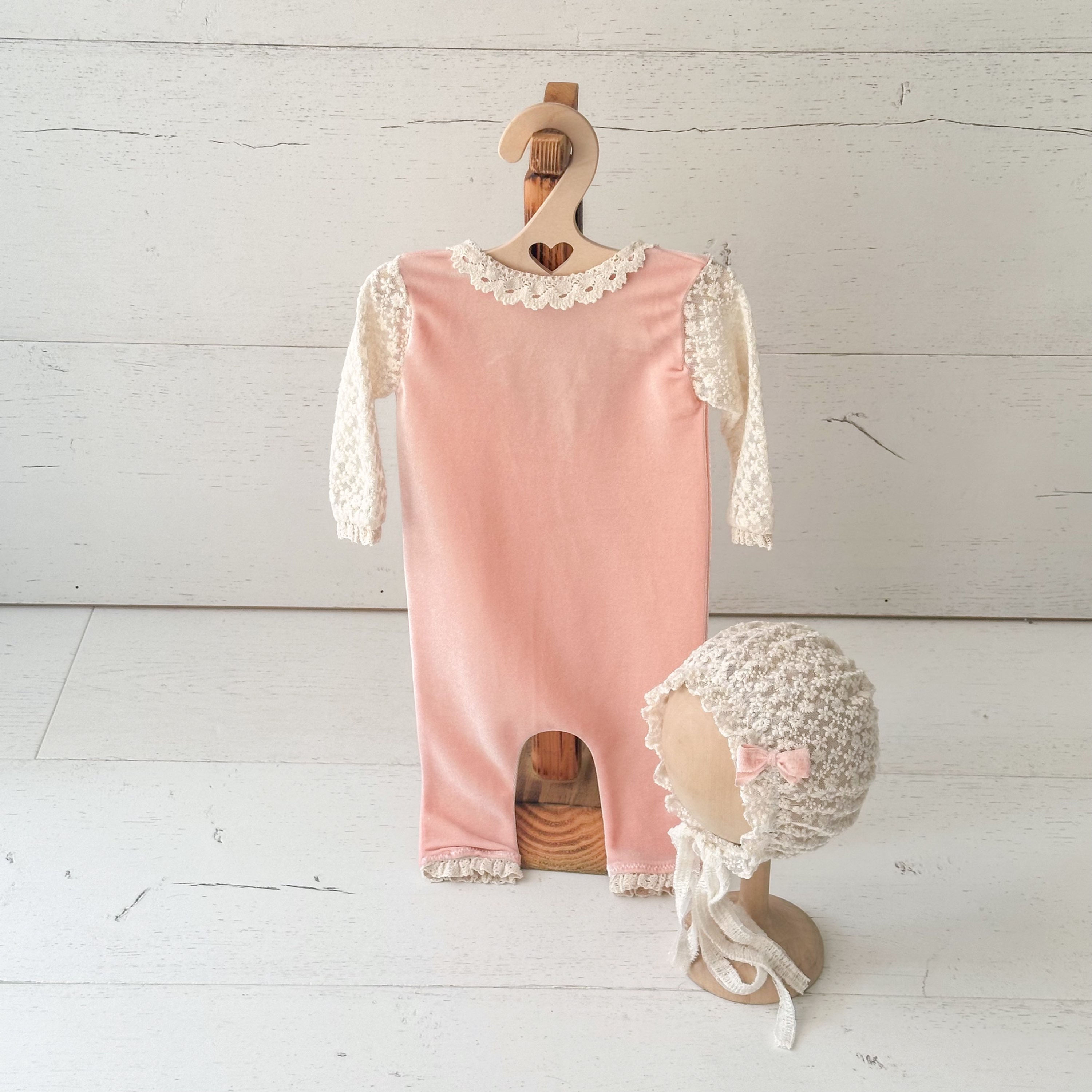 סט קטיפה בסגנון וינטג׳