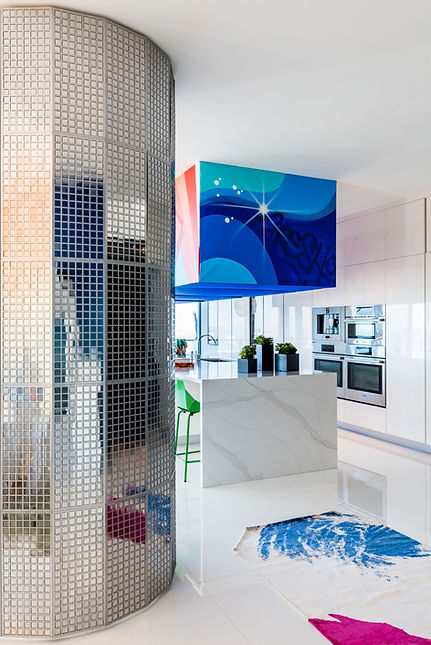 Dangling Mirror, installtion for wellbeing