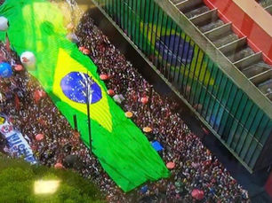 EM DEFESA DA DEMOCRACIA E DA SOBERANIA SEM DESISTIR DA CONVERGÊNCIA E UNIDADE EM PROL DO BRASIL