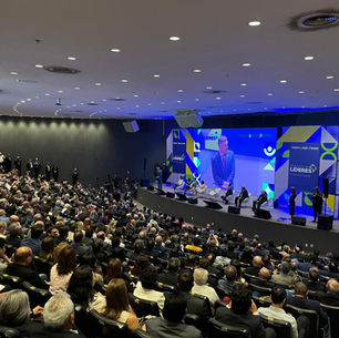 1ª Conferência Nacional da Engenharia comemorada na reunião dos Líderes do Sistema Confea/ Crea e Mútua