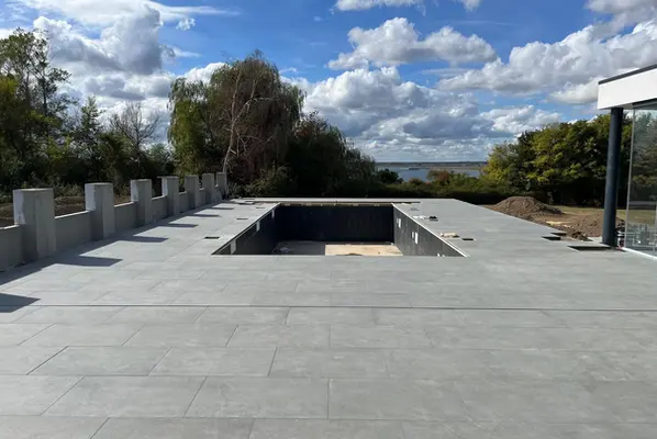 Pool 3 - Picture 2