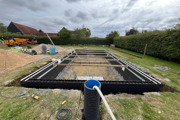 Pool 5 - Picture 10