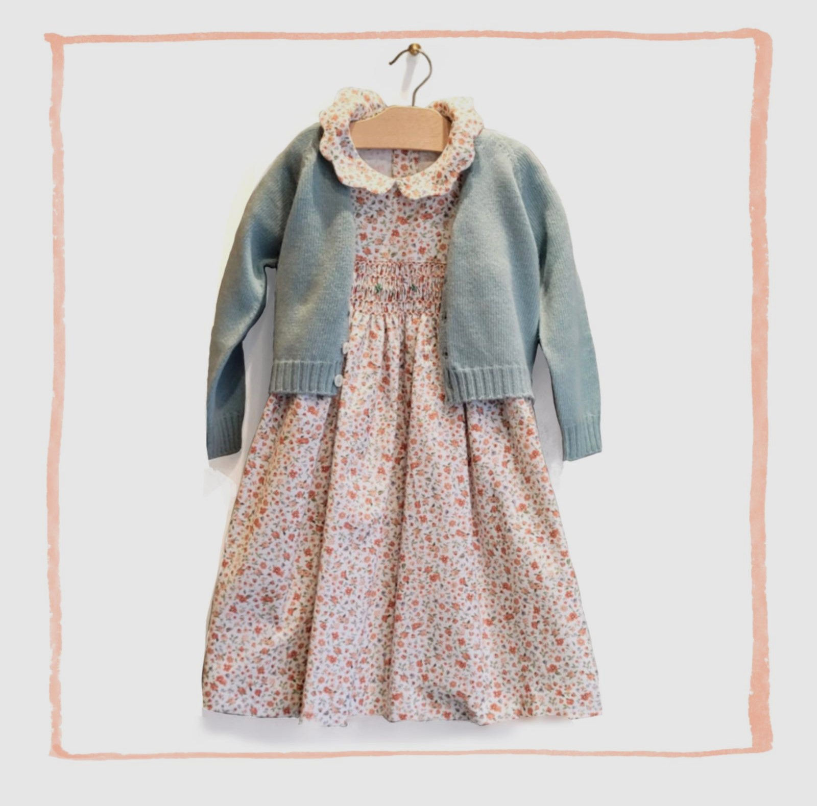 Abito punto smock ricamato a mano 2023