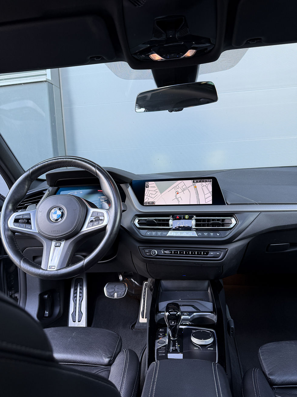 Thumbnail: BMW 120i 1 Serie Business Edition Plus | 1e Eigenaar | Panoramadak | Dealer ond.