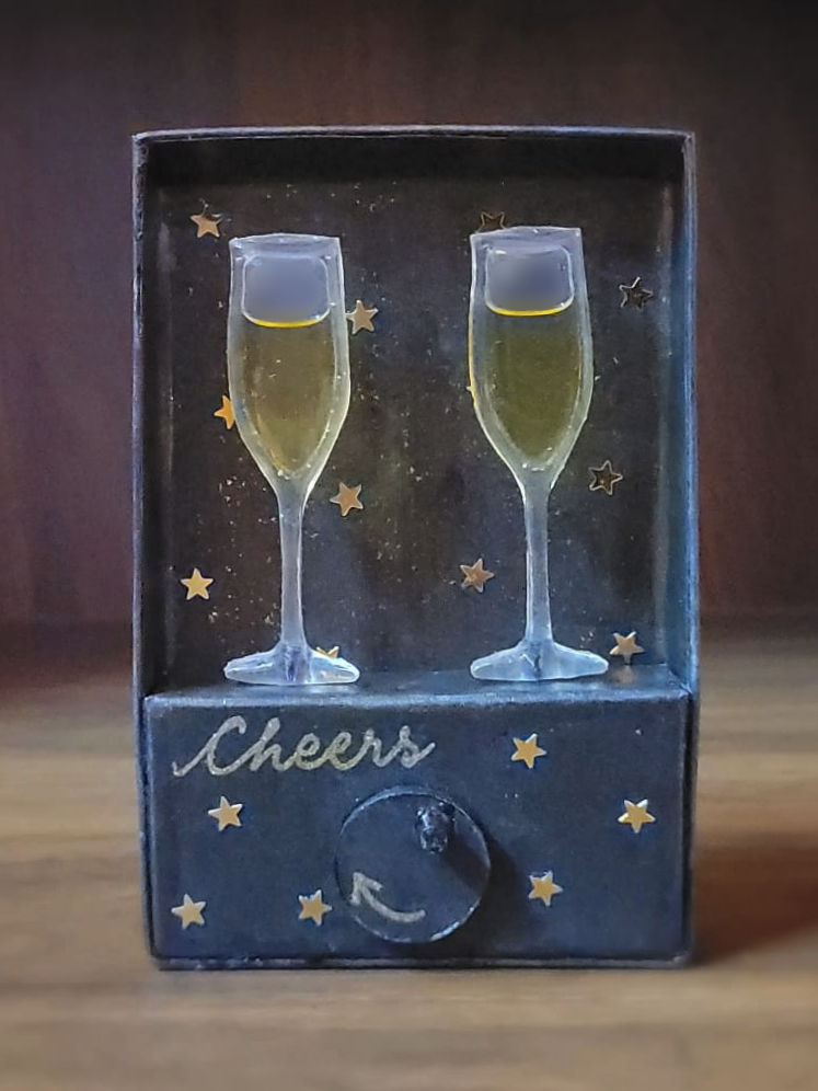 champagne 1_edited.jpg