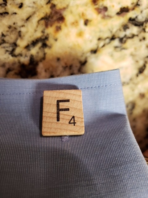 "F" Scrabble tile