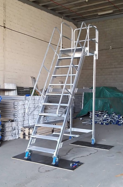 WAREHOUSE LADDER
