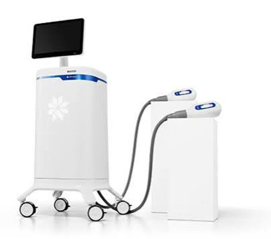CoolSculpting Elite machine used for non-surgical fat reduction