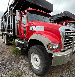 Mack Granite GU713 Tandem Axle