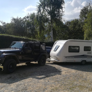 jeep and carvan.jpeg