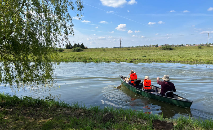 canoe 1.jpg