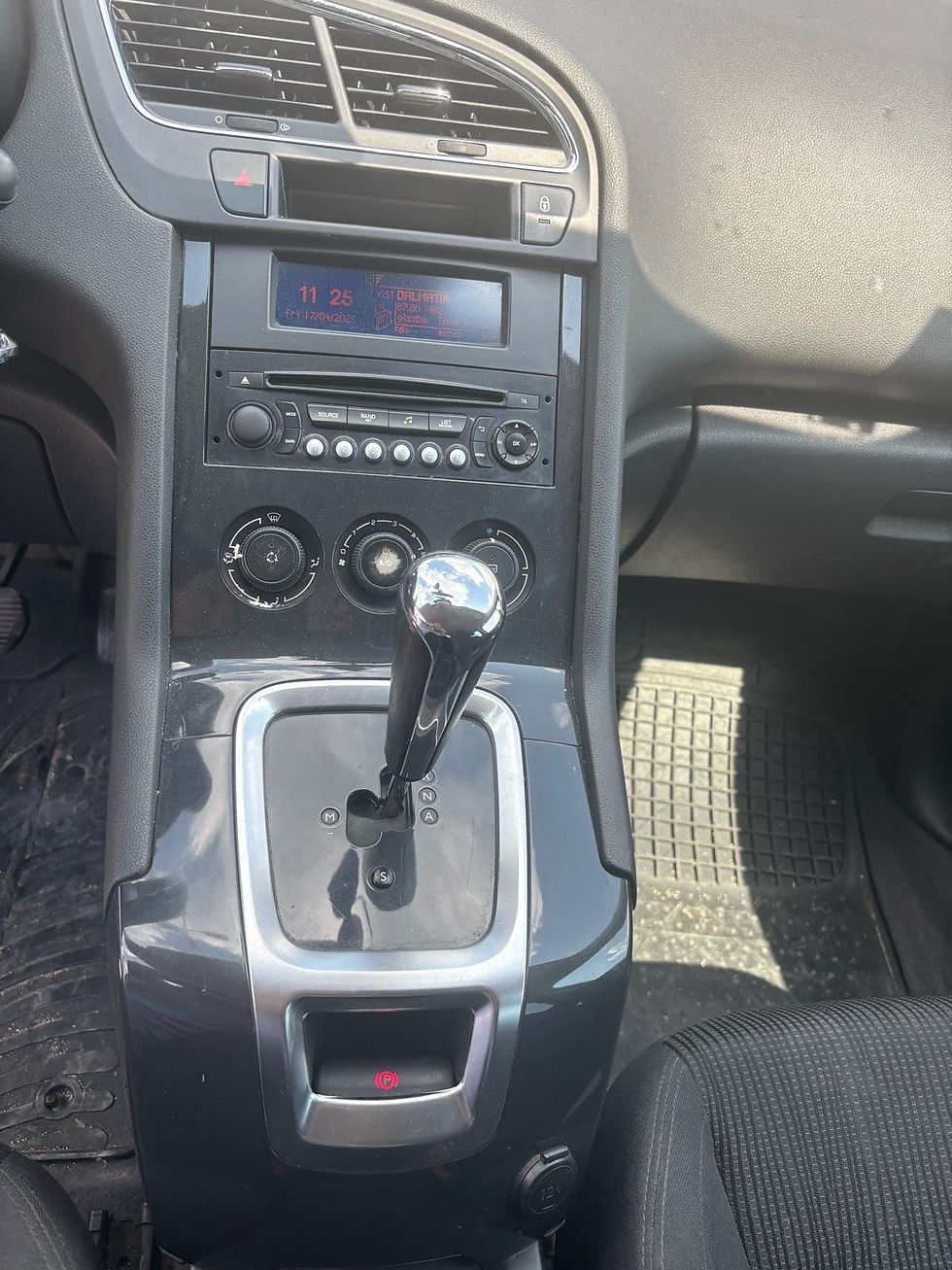 Thumbnail: Peugeot 5008 1,6 