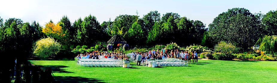 Large open air wedding. DJ Golf carts provides transportation and logistic options for these types of events.