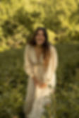 portrait de femme en pleine nature