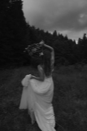 Photographe mariage à Épinal, mariée en noir et blanc