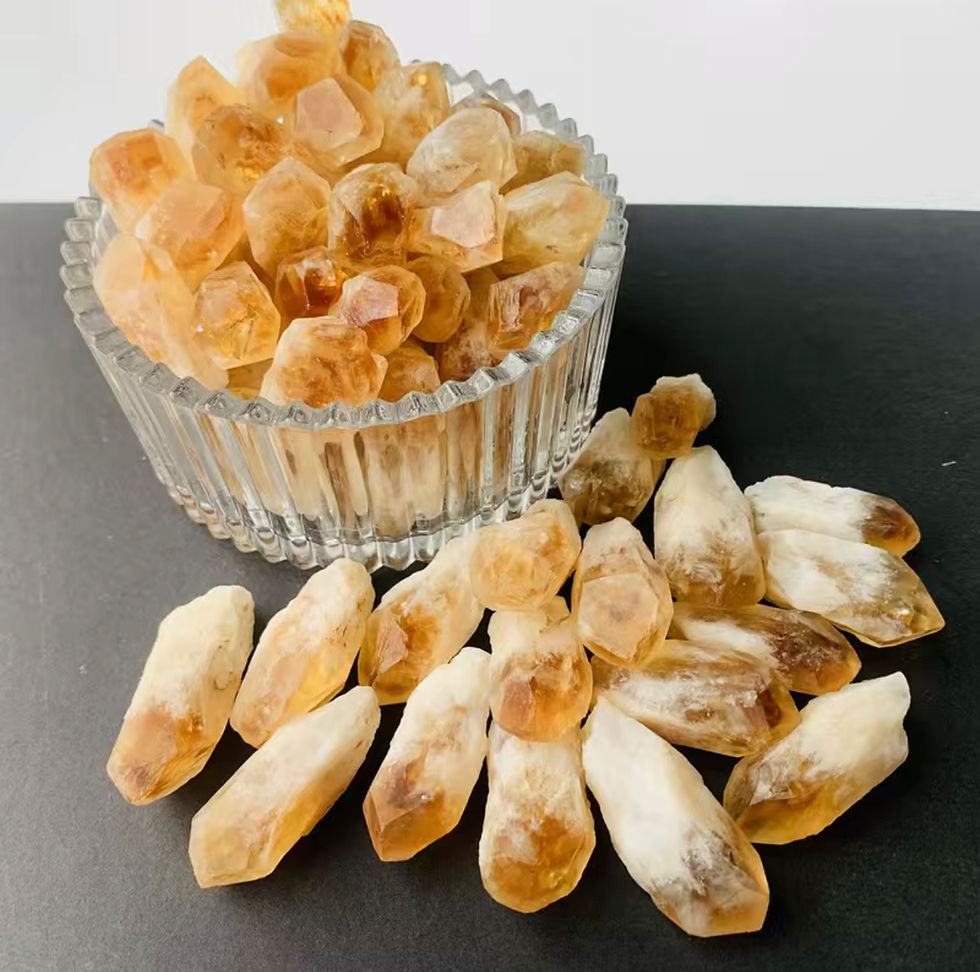 Miniaturbild: Raw Citrine Pieces