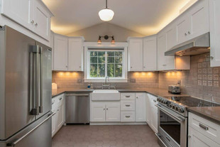 Kitchen 1.jpeg