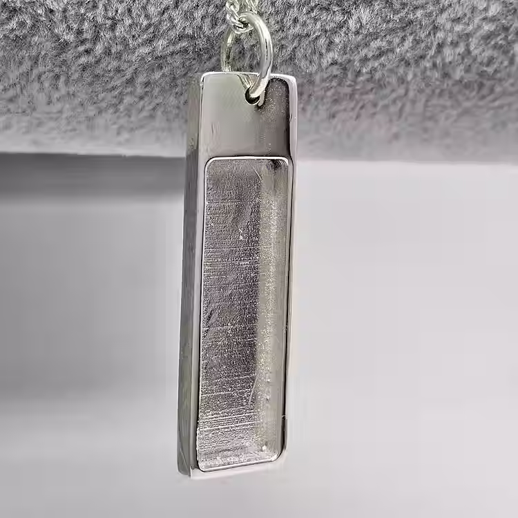 Thumbnail: The 'Bar' Pendant