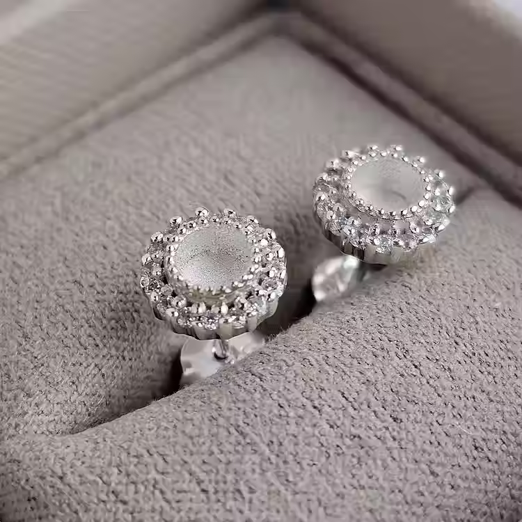 Thumbnail: The 'Jade' Studs