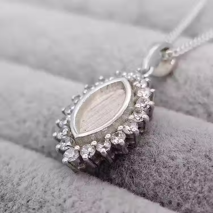 Thumbnail: The 'Simone' Pendant