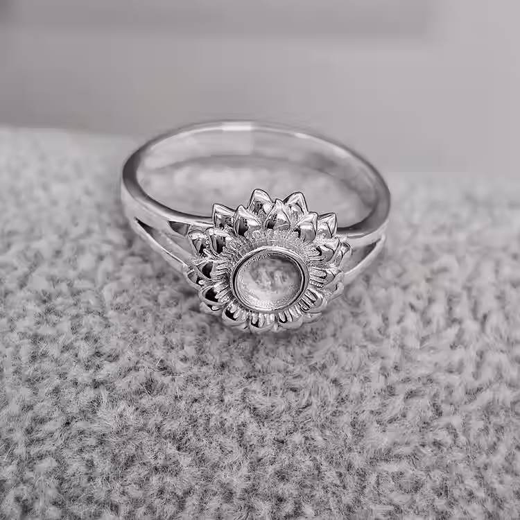 Thumbnail: The 'Sunflower' ring