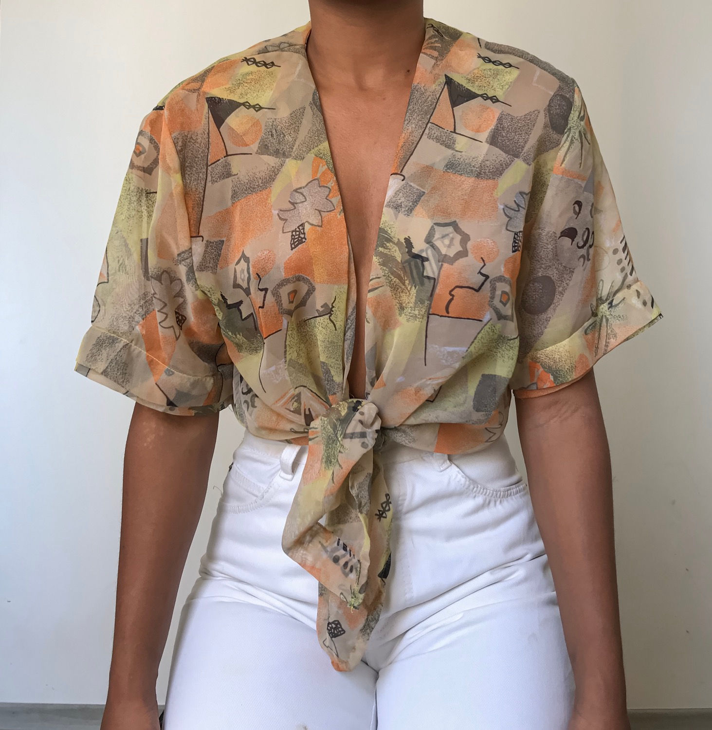 Camisa com transparência 