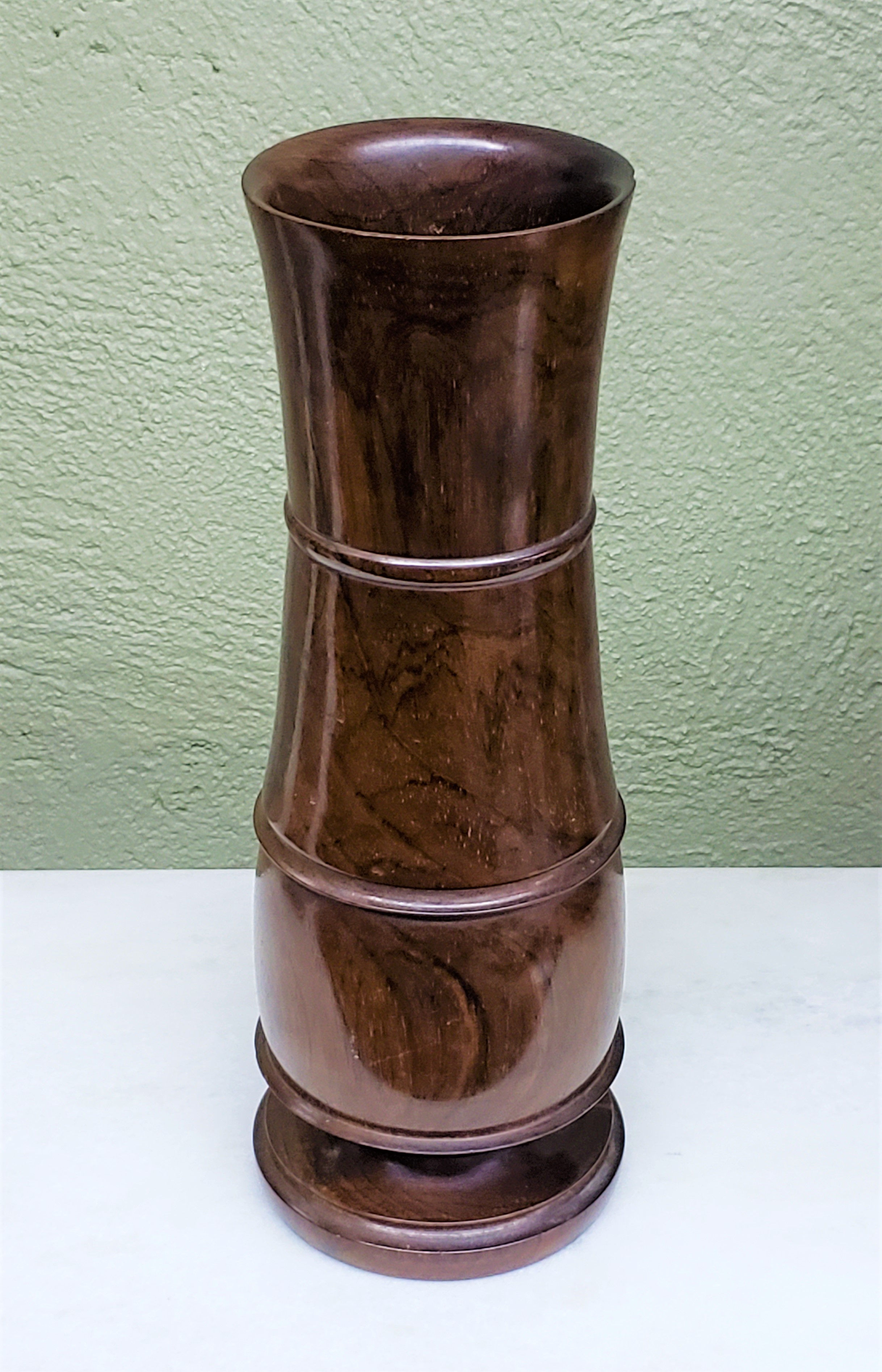 VASO DE MADEIRA TORNEADA