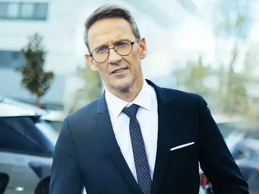 Une ancienne candidate de la Star Academy, Marine Delplace, victime d'une arnaque étudiante !