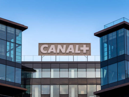 Le Pari Risqué de Canal+ : Un An Après le Départ de la TNT, Quel Bilan pour le Groupe ?
