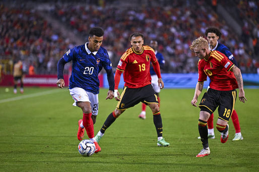 Audiences TV prime du lundi 5 octobre 2026 : Les Bleus de Zidane écrasent la Belgique sur TF1, L'amour est dans le pré résiste bien sur M6