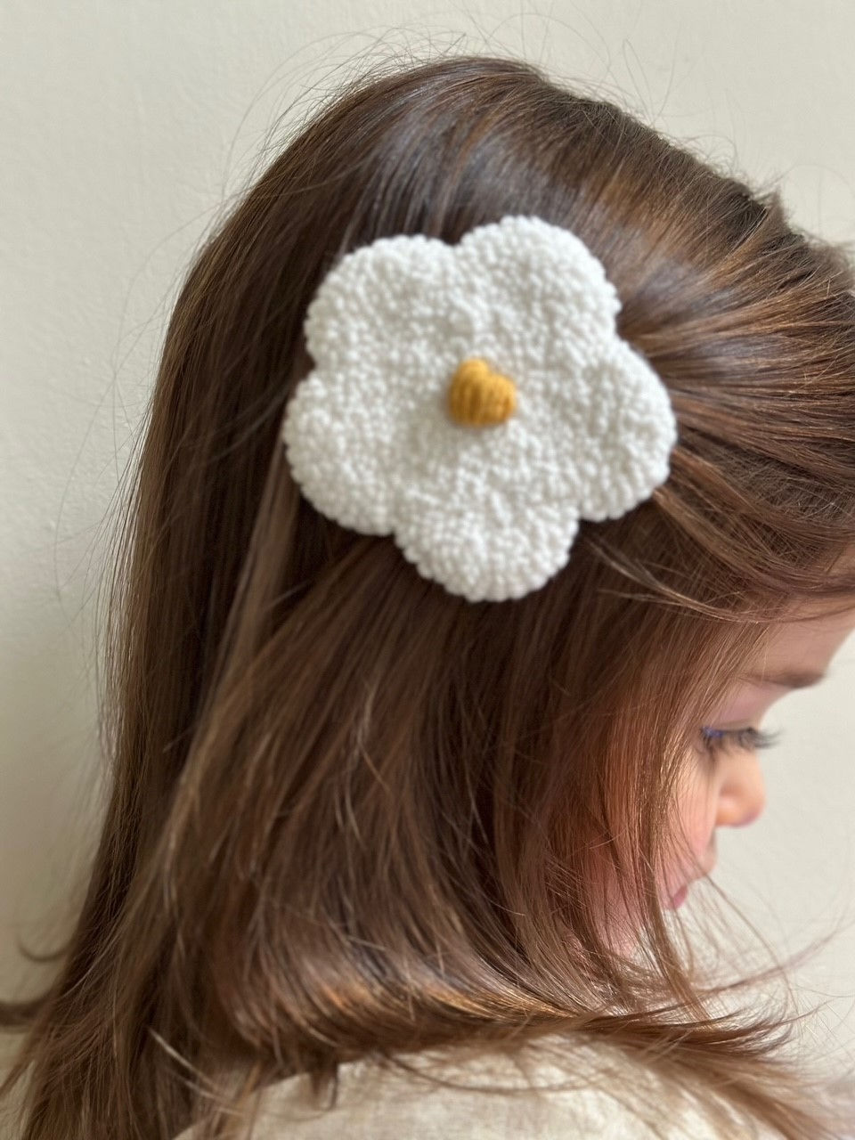 Thumbnail: Madelief haarklep