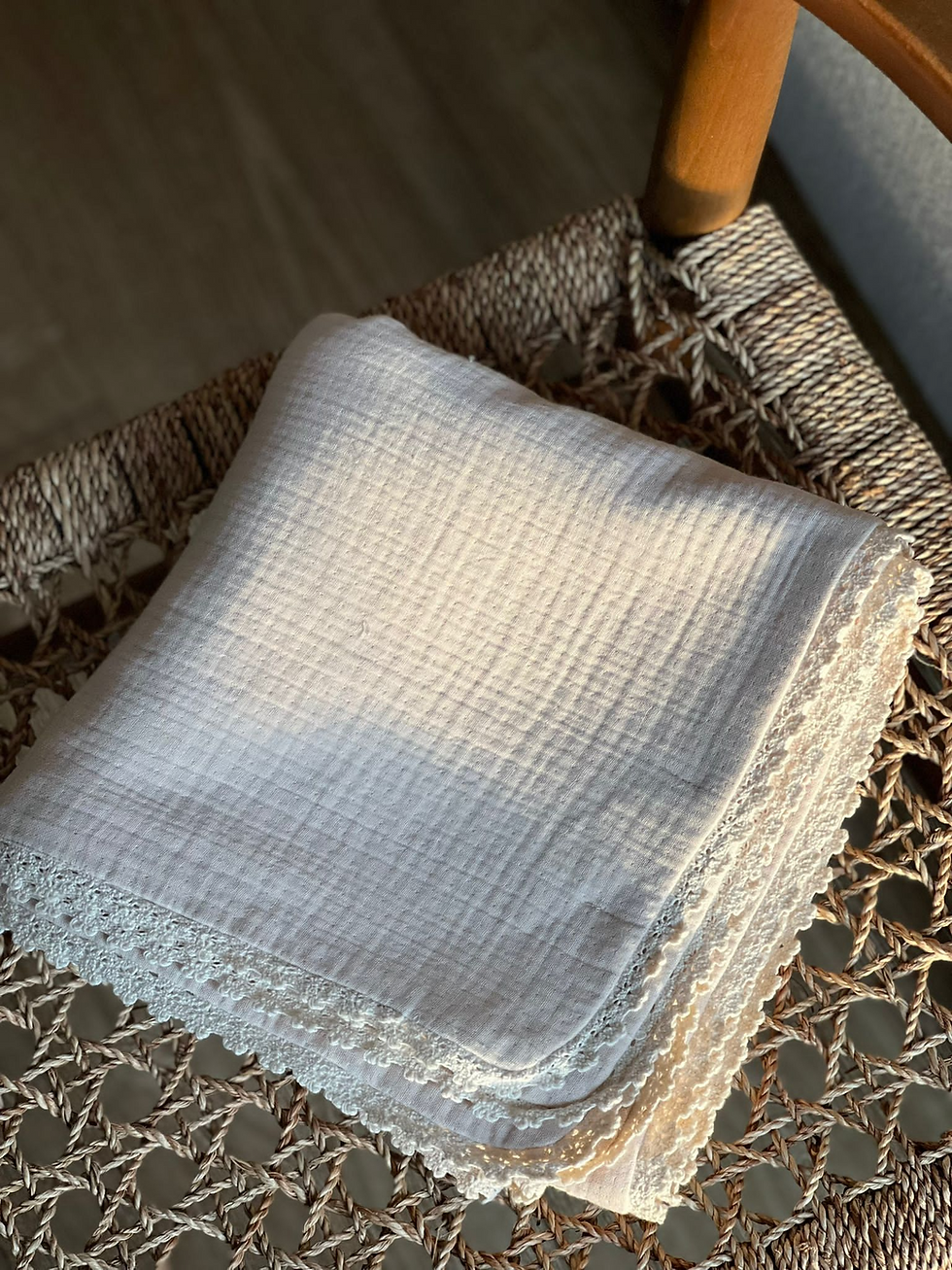 Thumbnail: Licht roze 8 laags organic muslin deken