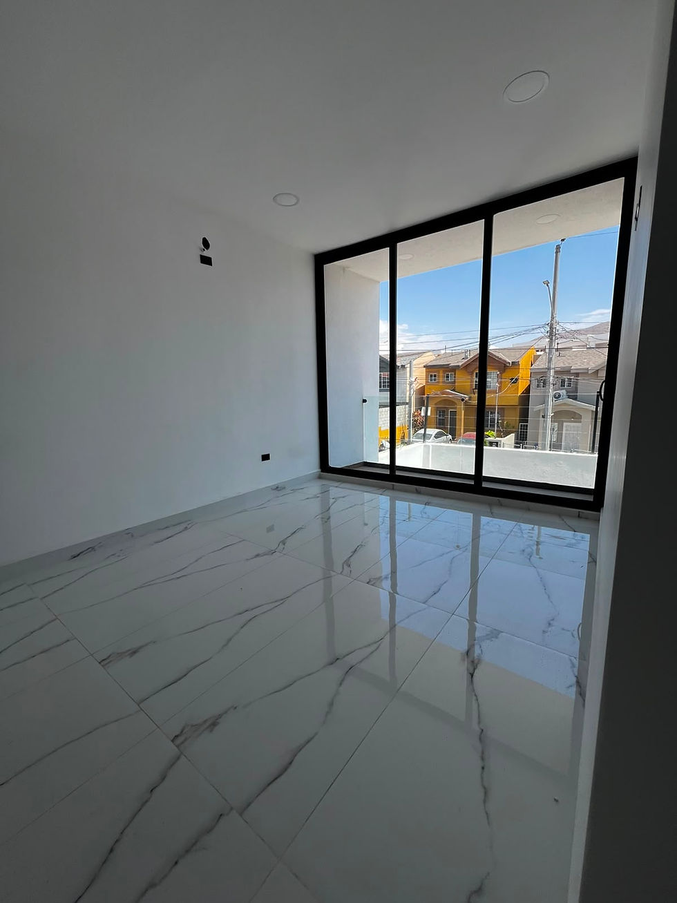 Miniatura: Casa en Renta en Loma Dorada, Tijuana | 3 recámaras - $2,000 USD
