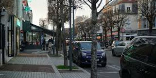 Service de home organising disponible dans les communes des Yvelines pour optimiser les espaces et simplifier le quotidien.