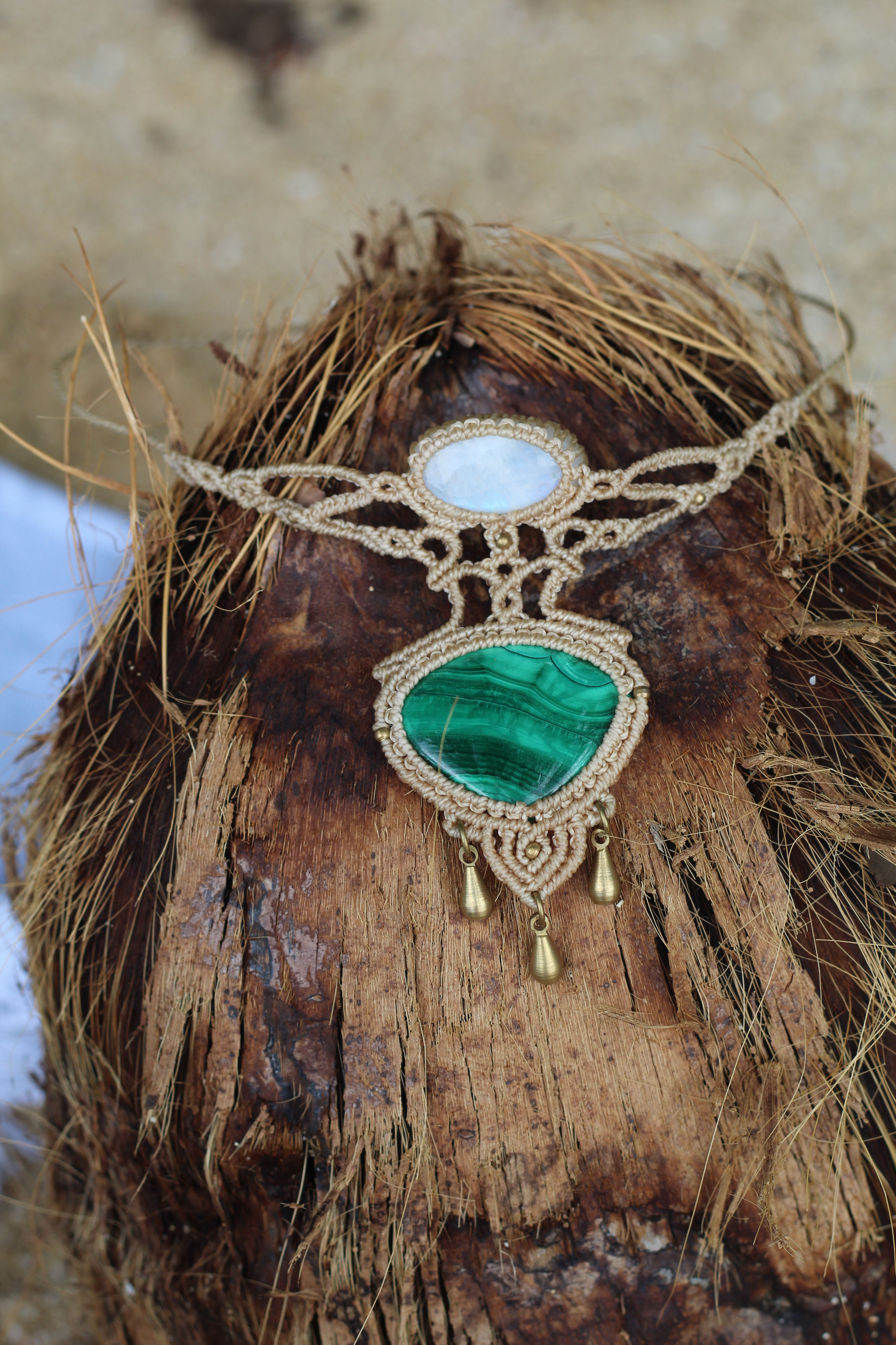 Moonstone con malaquita choker